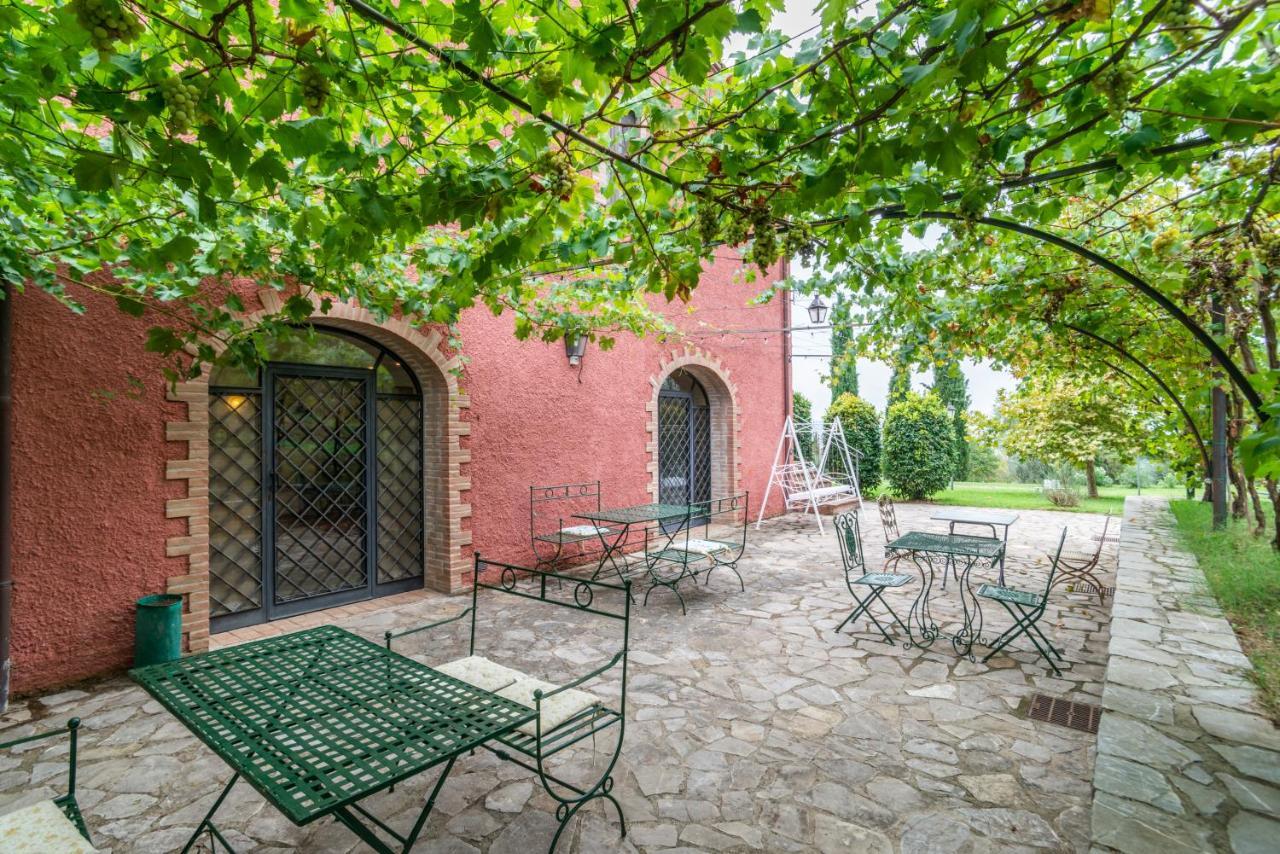 Agriturismo Le Case Rosse di Montebuono Magione Esterno foto